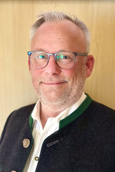 19 Stefan Gehrmann